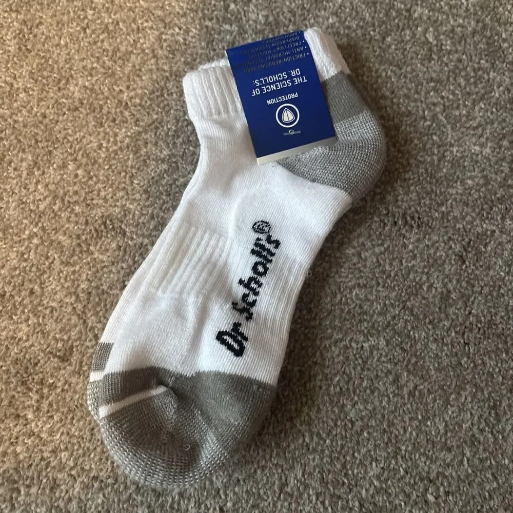 Women’s Sock Lot Alaska Knits, Finishline, Carhartt, Muk Luks, Reebok, Old Navy - Picture 12 of 16